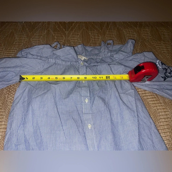 Loft Women's Cold Shoulder Blouse, Floral Embroidery on Sleeves, Size XS - Picture 9 of 10